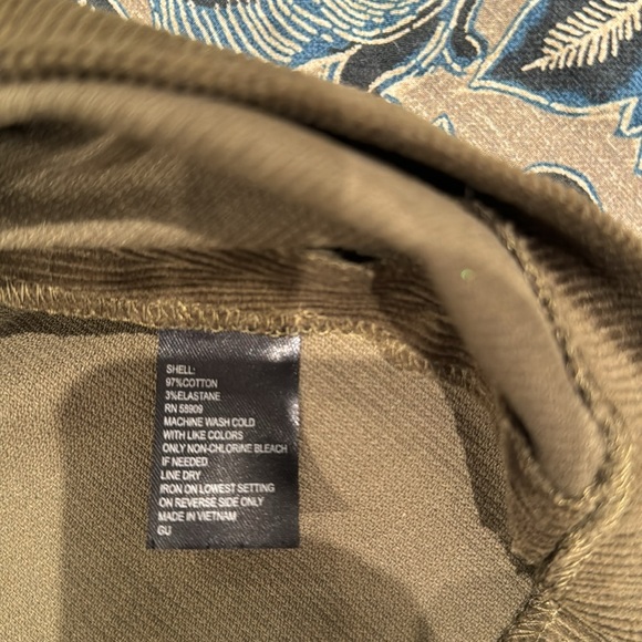 Gianni Bini corduroy hunter green skirt size 8 - Picture 5 of 6